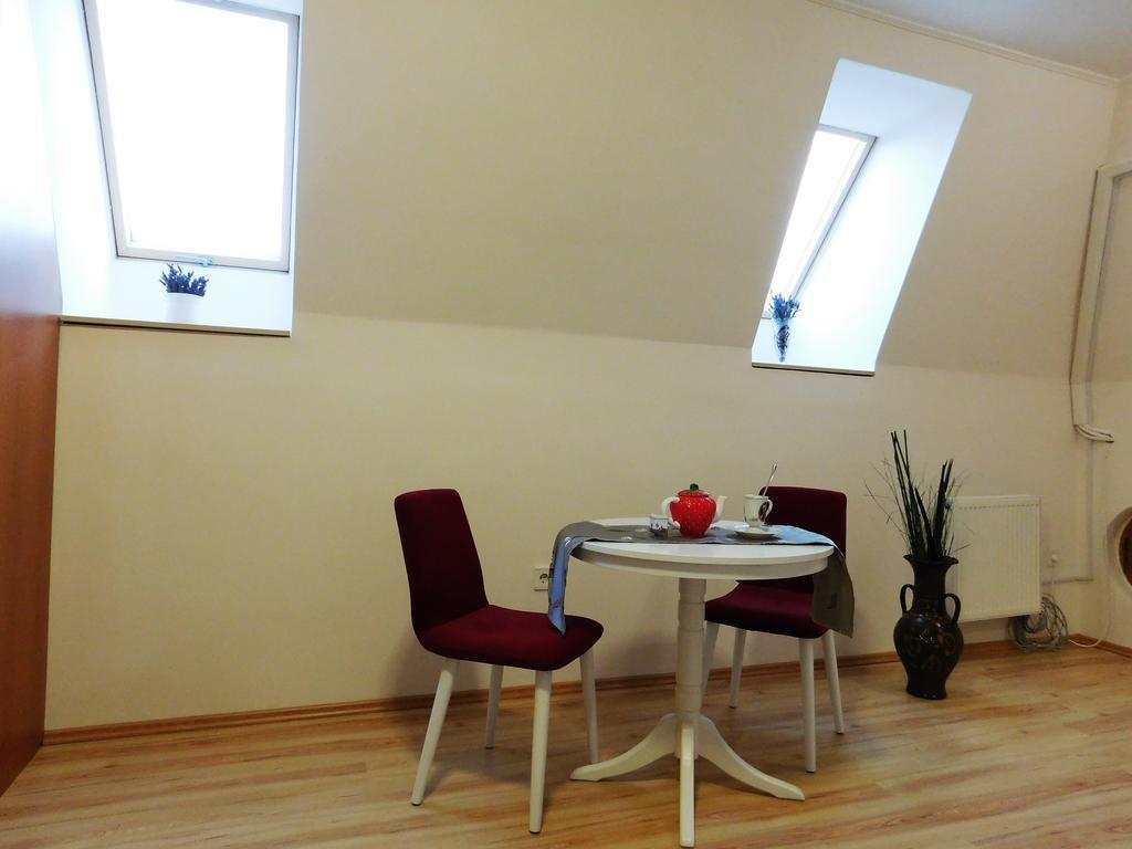 Tulipan Apartman Balatonalmádi Eksteriør billede